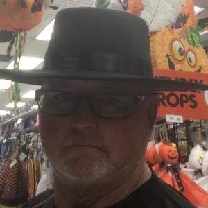 Meet your Posher, Cory